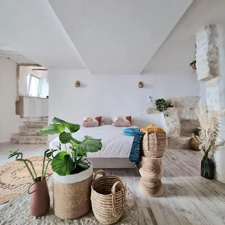 Mare E Rocca Apartment